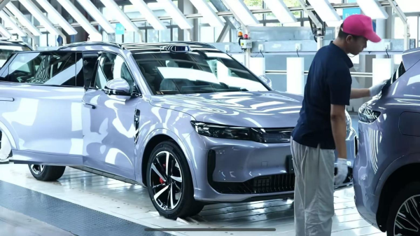 悦来网 打造专属产能通道，岚图FREE+全系搭载宁德时代电池